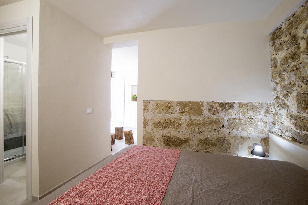 Bed and Breakfast La Rocca Scavata Рильево Экстерьер фото